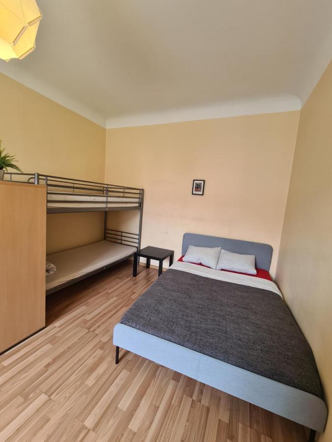 Smart Cat Apartments Riga Esterno foto
